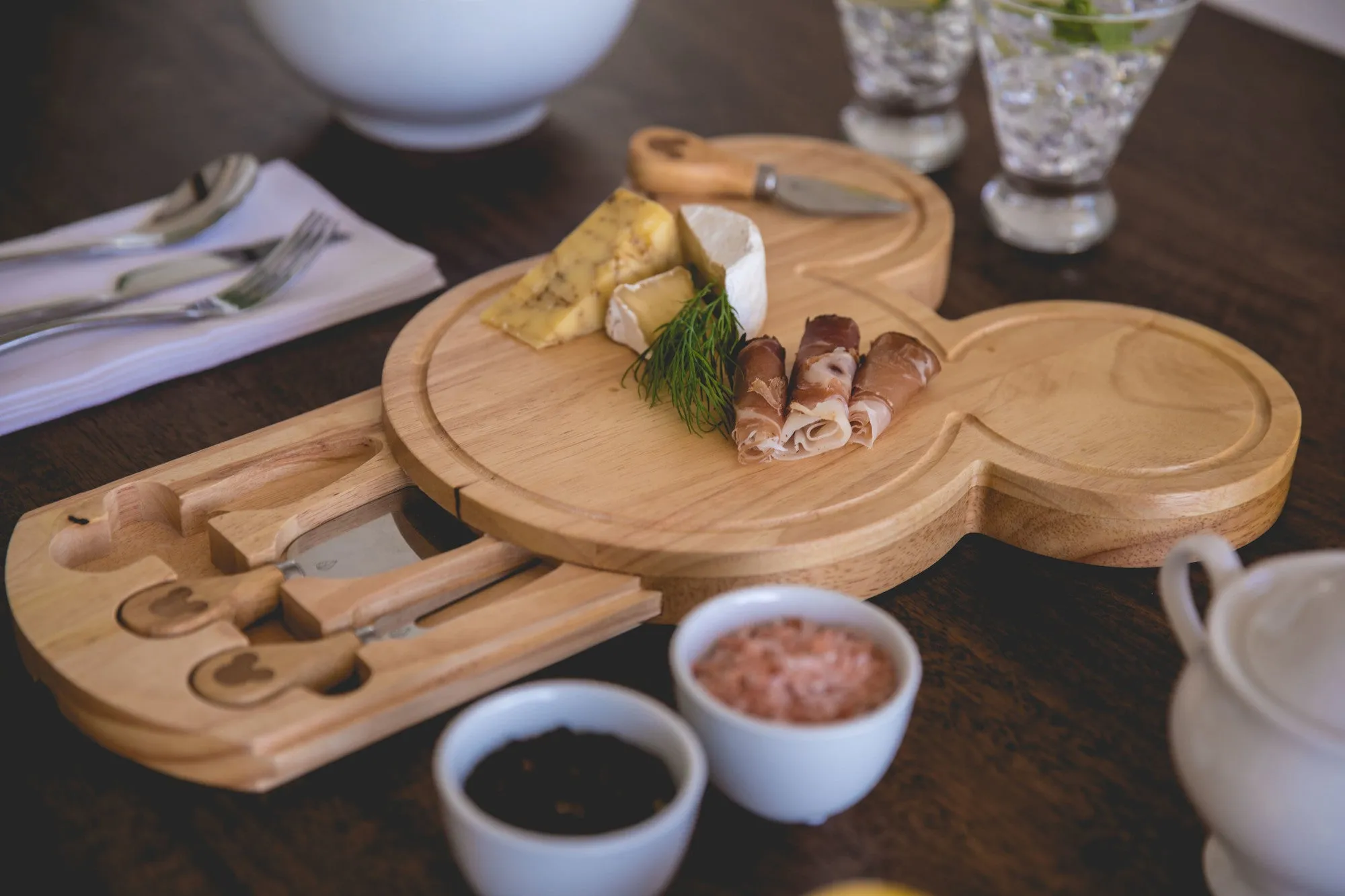 Mickey Mouse - Head Shaped Cheese Board with Tools