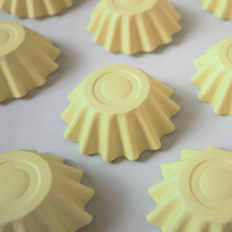 Pastel Yellow Bloom Baking Cups