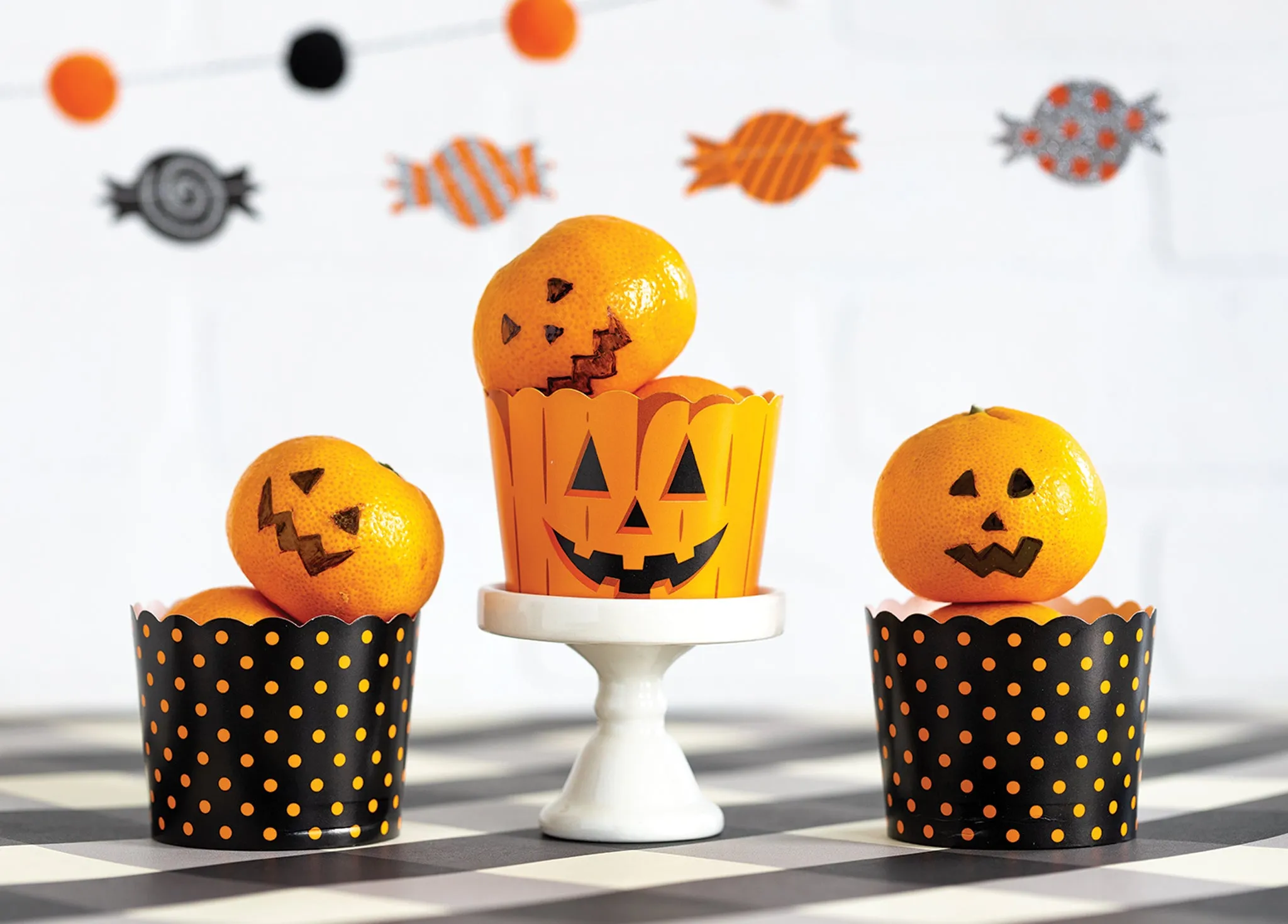 PLCC183 - Jackolantern Food Cups (50 pcs)